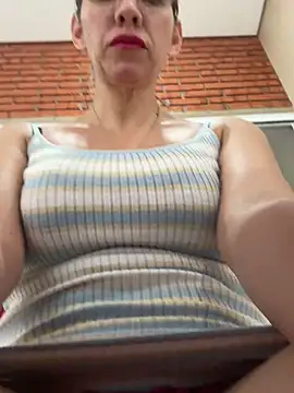 Gatitacarlita online show from 15, 3, 2025