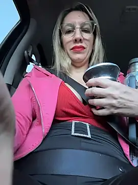 Gatitacarlita online show from 27, 4, 2026