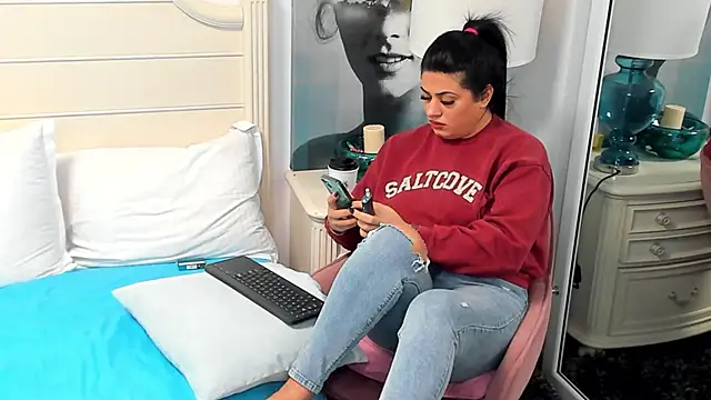 Snapshot of Heidix chatting on 4, 12, 2024 Heidix online show from 4, 12, 2024