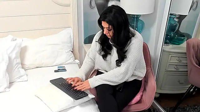 Snapshot of Heidix chatting on 6, 1, 2025 Heidix online show from 6, 1, 2025