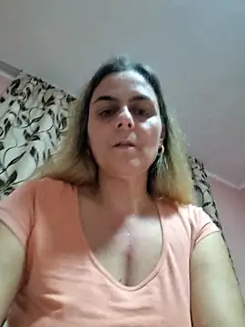 IsabelleCraft online show from 4, 3, 2025