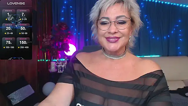 Snapshot of Ellen_Ripley chatting on 13, 12, 2024 Ellen Ripley online show from 13, 12, 2024