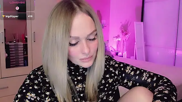 Libby Nora online show from 23, 4, 2026