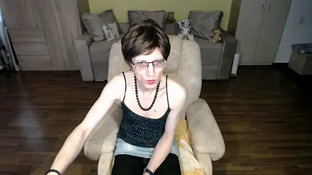 clementine online show from 4, 4, 2026