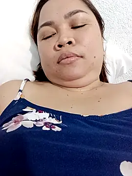 XXLorie 02 online show from 12, 10, 2025