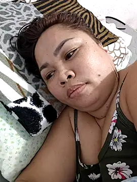 XXLorie 02 online show from 10, 3, 2026