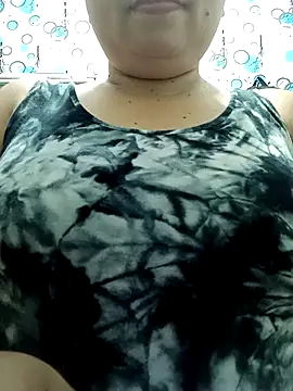 XXLorie 02 online show from 21, 4, 2026