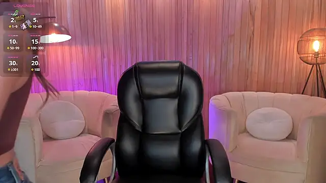 AmyDavis  online show from 6, 12, 2024