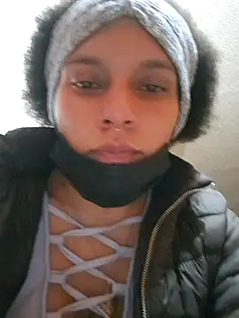 Snapshot of LUNAdeMARTE chatting on 8, 1, 2026 LUNAdeMARTE online show from 8, 1, 2026