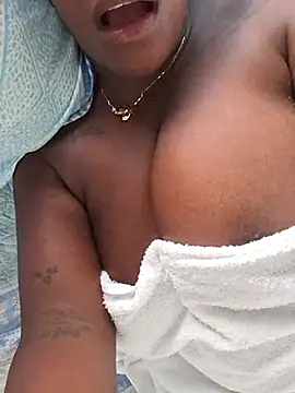 Adrilovechocolate online show from 7, 7, 2026
