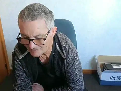 Snapshot of bigballnz chatting on 18, 6, 2026 bigballnz online show from 18, 6, 2026