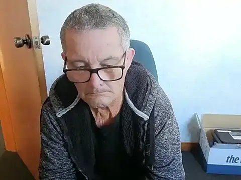 Snapshot of bigballnz chatting on 19, 6, 2026 bigballnz online show from 19, 6, 2026