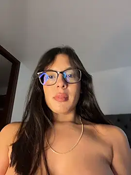 kamivolkano online show from 2, 11, 2025