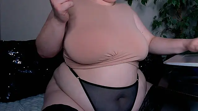 Snapshot of ZinaCorleone chatting on 7, 3, 2025 ZinaCorleone online show from 7, 3, 2025