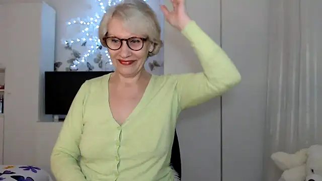 Ghertrude52 online show from 8, 3, 2025