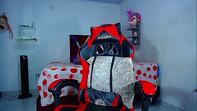 Snapshot of DanisaBrown chatting on 13, 6, 2026 DanisaBrown online show from 13, 6, 2026
