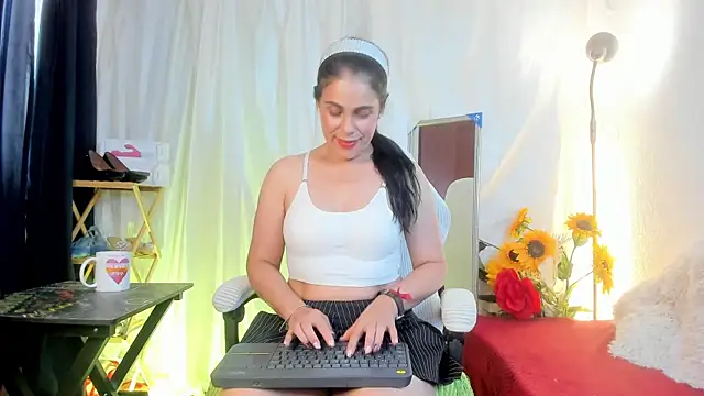 girasol walton online show from 24, 4, 2026