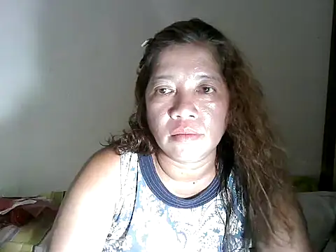 Snapshot of wethornypussy4u chatting on 23, 7, 2026 wethornypussy4u online show from 23, 7, 2026