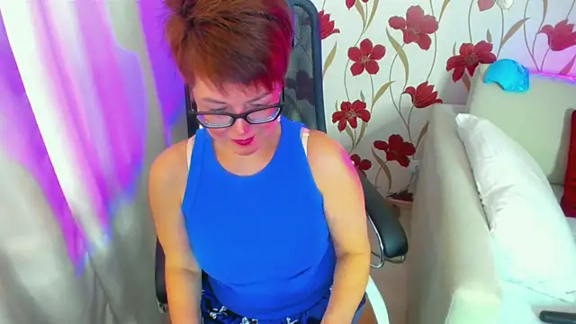 Snapshot of JennAlison chatting on 5, 3, 2025 JennAlison online show from 5, 3, 2025