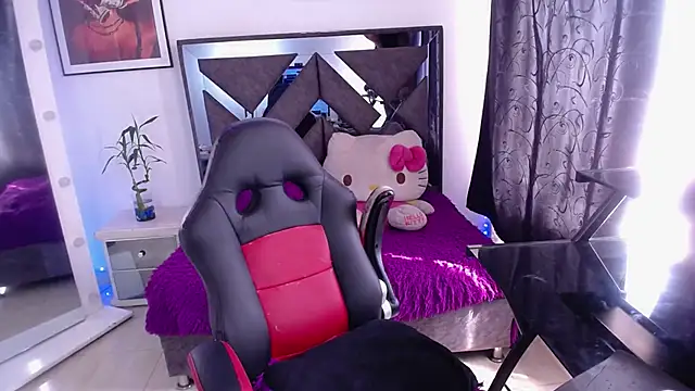 Salo hot04 online show from 23, 4, 2026