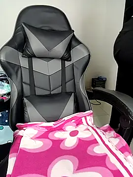 sandylau online show from 25, 2, 2025