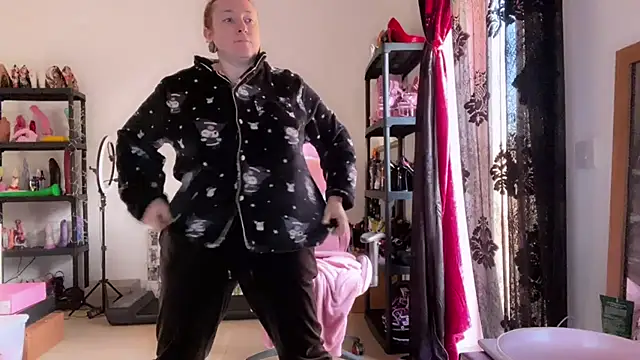 kisicaxx online show from 25, 11, 2025