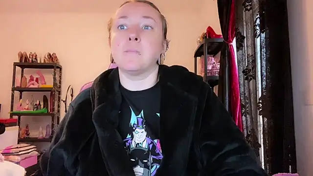 kisicaxx online show from 4, 12, 2025