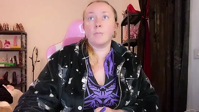 kisicaxx online show from 13, 2, 2026