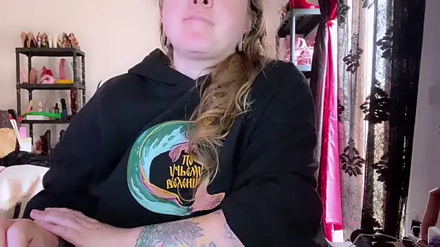 kisicaxx online show from 9, 3, 2026