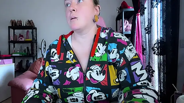 kisicaxx online show from 24, 3, 2026