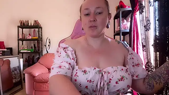 kisicaxx online show from 29, 5, 2026