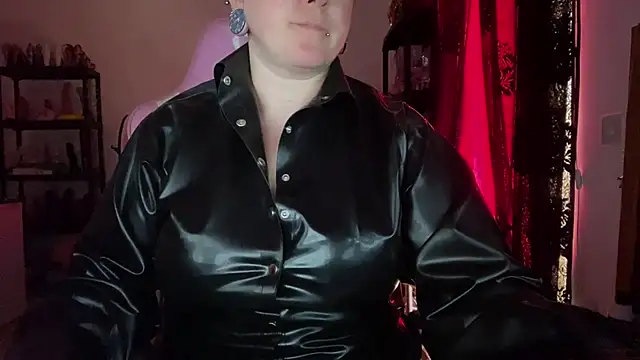 kisicaxx online show from 14, 7, 2026