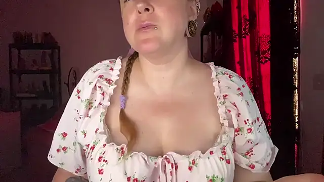 kisicaxx online show from 20, 7, 2026