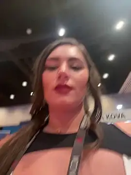 Snapshot of lovely_beast chatting on 23, 1, 2025 lovely beast online show from 23, 1, 2025