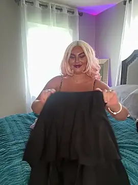 Snapshot of lovely_beast chatting on 8, 9, 2025 lovely beast online show from 8, 9, 2025