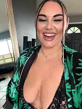 Snapshot of lovely_beast chatting on 3, 10, 2025 lovely beast online show from 3, 10, 2025