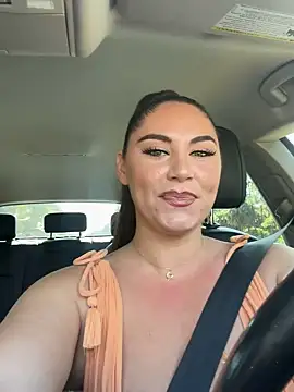 Snapshot of lovely_beast chatting on 25, 11, 2025 lovely beast online show from 25, 11, 2025