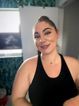 Snapshot of lovely_beast chatting on 4, 12, 2025 lovely beast online show from 4, 12, 2025