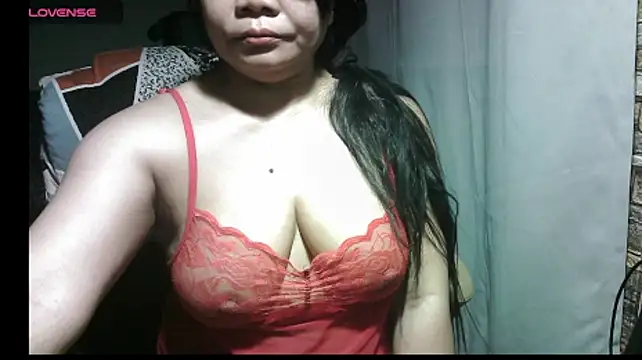 Hotpinay43 online show from 28, 1, 2025