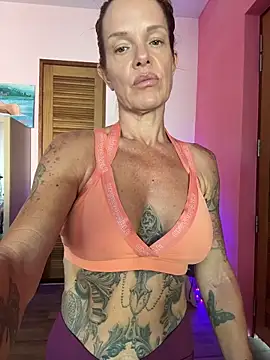 mommyselenafit  online show from 27, 4, 2026