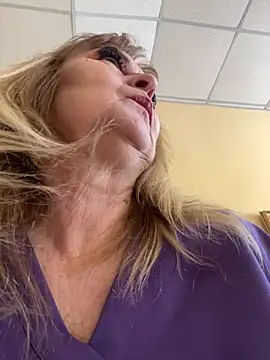 Irina2909xh online show from 15, 1, 2026