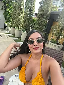 AshleyJhonson online show from 16, 7, 2026
