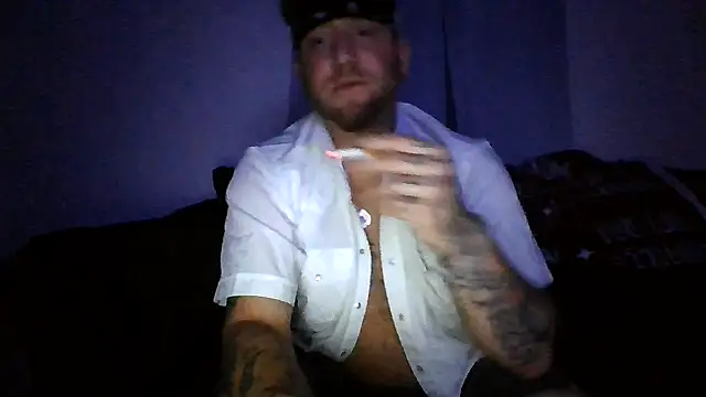 Snapshot of Livingpuddle chatting on 7, 7, 2026 Livingpuddle online show from 7, 7, 2026
