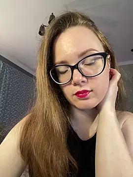 Snapshot of AngelaWhiti chatting on 18, 6, 2026 AngelaWhiti online show from 18, 6, 2026