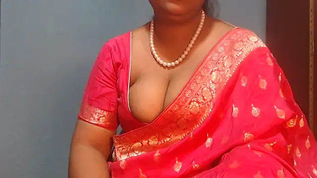 naughtyboobs38dd online show from 19, 4, 2026