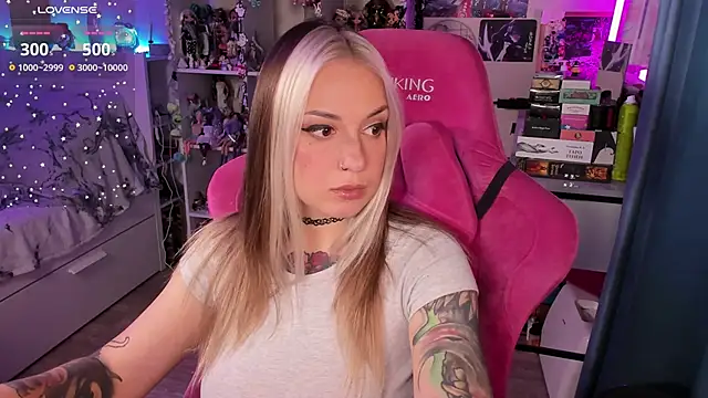 ChloeKohaku online show from 22, 10, 2025