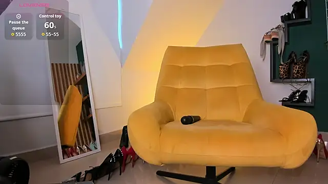 Ashley leon  online show from 23, 4, 2026