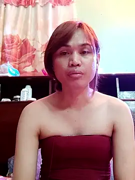 QueenSoreal online show from 13, 10, 2025