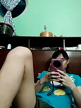 QueenSoreal online show from 22, 4, 2026