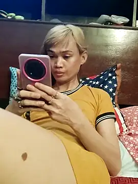 QueenSoreal online show from 4, 6, 2026